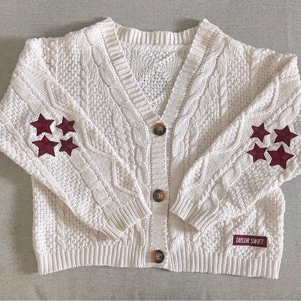 Taylor Swift Red Cardigan GUC guaranteed authentic ♥️ XS/S only owner🧣 rare! 🍂